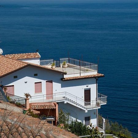 Villa La Timpa Acireale Exterior foto