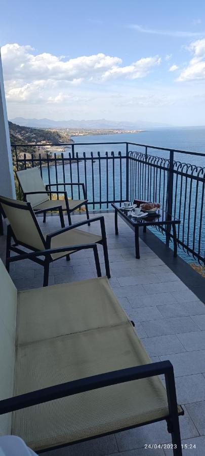 Villa La Timpa Acireale Exterior foto