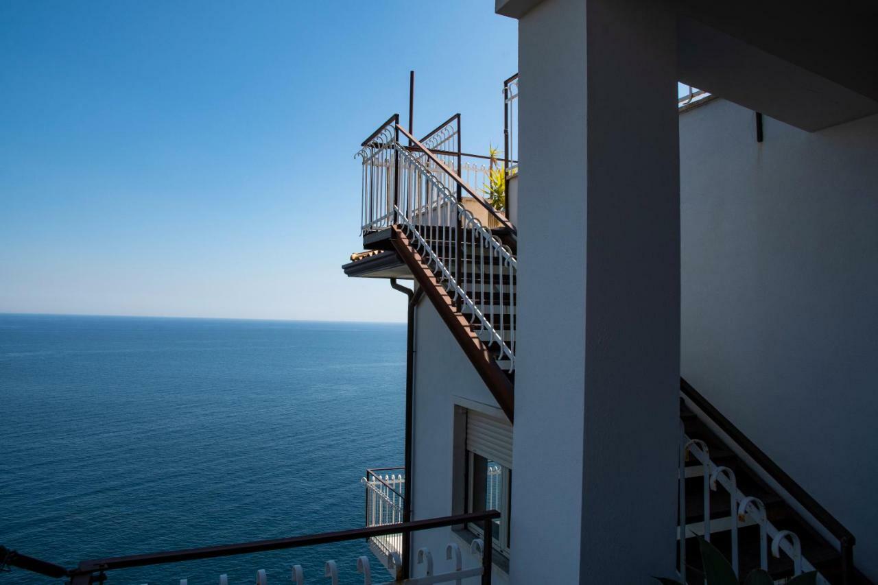 Villa La Timpa Acireale Exterior foto